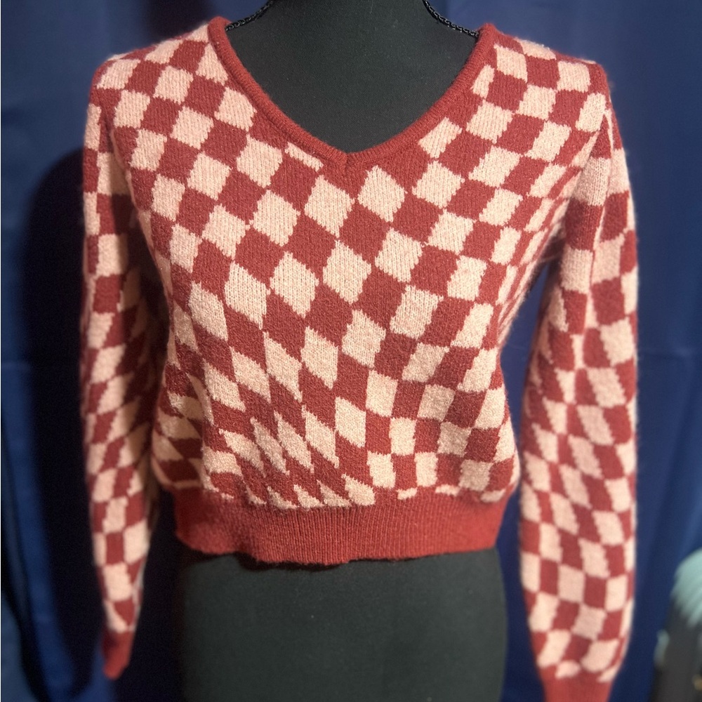 Stylish V-Neck Checkered Cropped Sweater - Burgundy & Pink
